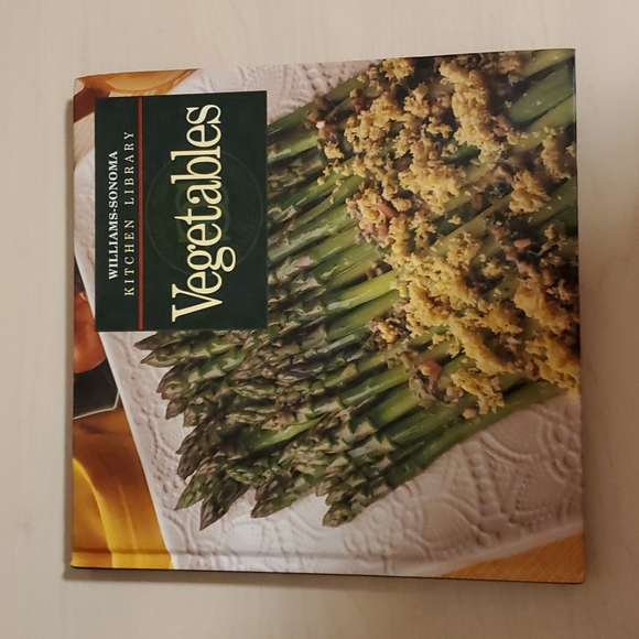 Williams-Sonoma Other - Williams-Sonoma Kitchen Library Vegetables